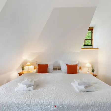 Dornroeschen 1 * Steinberg (Schleswig-Holstein)