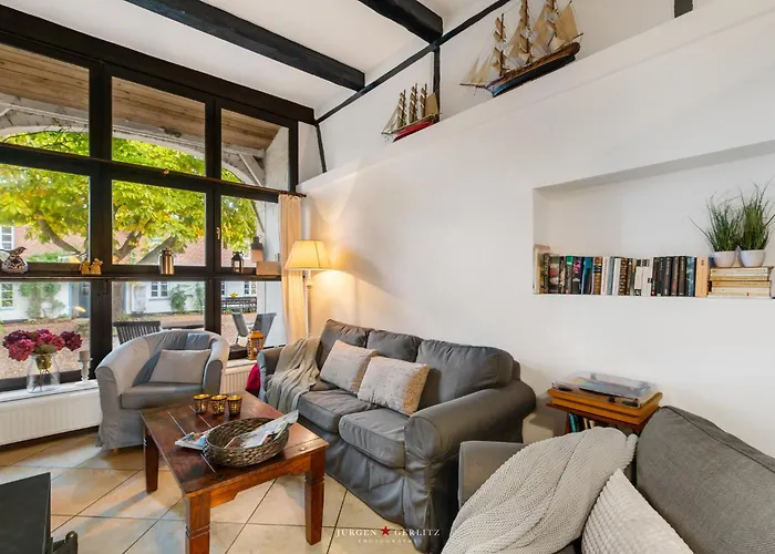 Dornroeschen 1 Steinberg (Schleswig-Holstein)